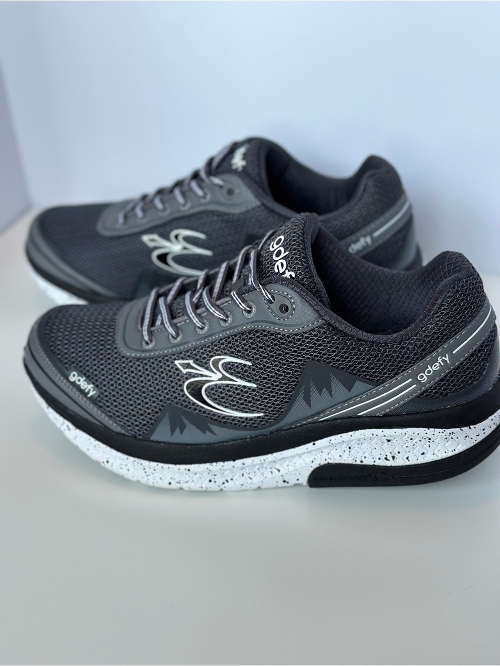 Gravity Defyer G-Defy Mighty Walk Black Gray VersaShock Shoes 10.5